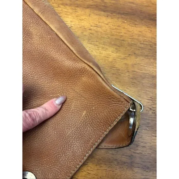 Leather shoulder bag - Picture 8 of 16